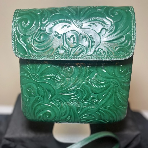 Patricia Nash Crossbody 🦚 - Picture 5 of 9
